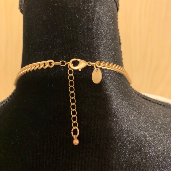 Colorful Gold and Flowery Designed Necklace - Picture 3 of 5